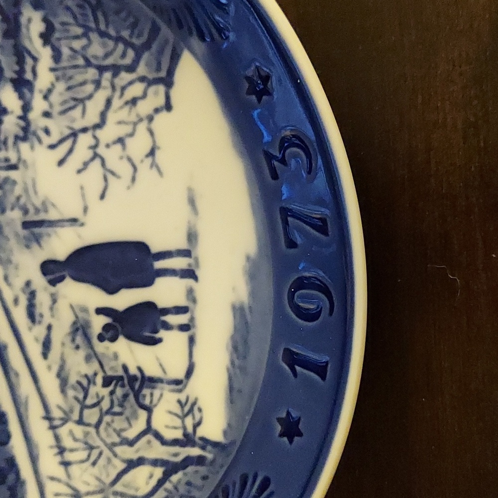 Royal Copenhagen Denmark plate - Picture 2 of 5